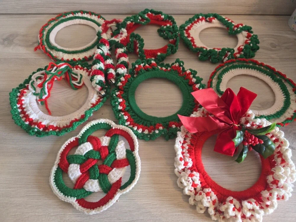 Vtg Handmade Crochet Christmas Wreath Lot 7 Holiday Decor Covers SU13